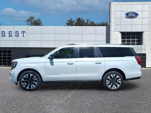Used 2025 Ford Expedition Max Platinum w/ Driver's Package AWD/4WD image 10
