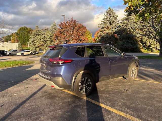Used 2023 Nissan Rogue SV AWD/4WD image 3