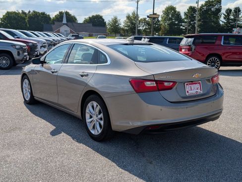 Used 2024 Chevrolet Malibu LT FWD image 5