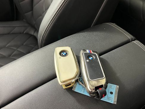 Certified 2024 BMW X5 xDrive50e w/ Premium Package image 30