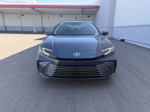 New 2026 Toyota Camry XLE w/ Premium Plus Package FWD image 27