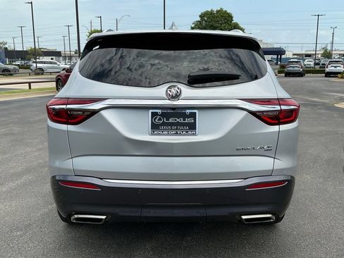 Used 2019 Buick Enclave Premium AWD/4WD image 4