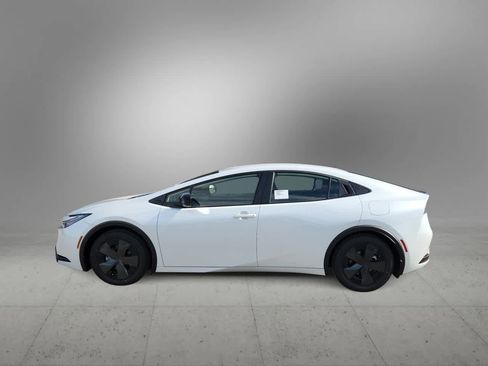 New 2026 Toyota Prius Plug-In Hybrid image 5