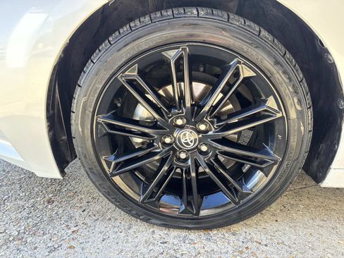 Used 2021 Toyota Avalon XSE w/ Carpet Mat Package (TMS) image 4