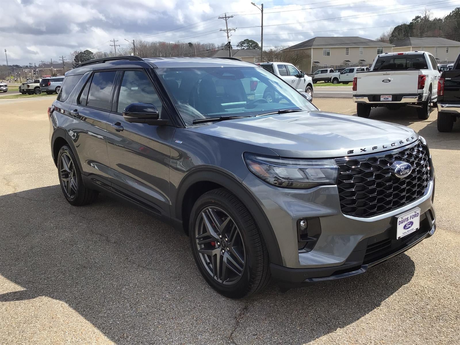 New 2026 Ford Explorer ST-Line w/ ST-Line Street Pack RWD image 7