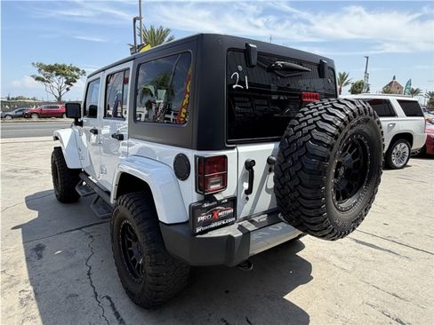 Used 2015 Jeep Wrangler Unlimited Sport AWD/4WD image 43