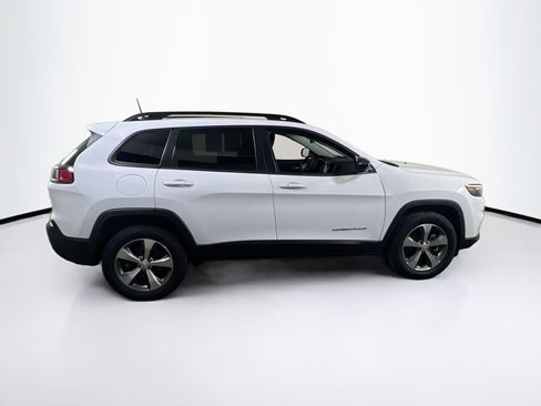Used 2022 Jeep Cherokee Limited image 4