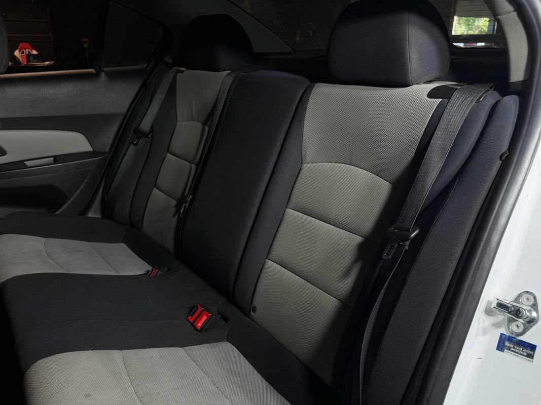 Used 2016 Chevrolet Cruze L FWD image 20