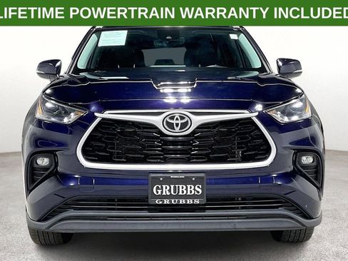 Used 2022 Toyota Highlander XLE image 5