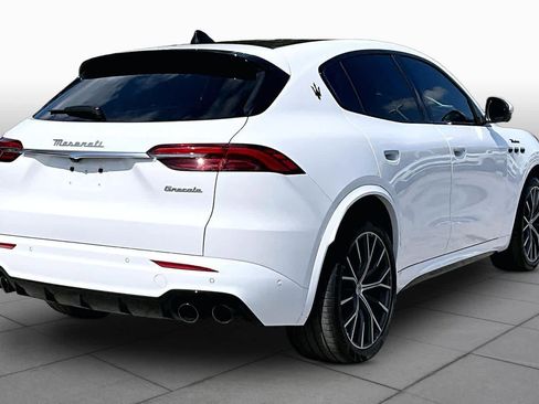 Used 2023 Maserati Grecale Modena AWD/4WD image 13