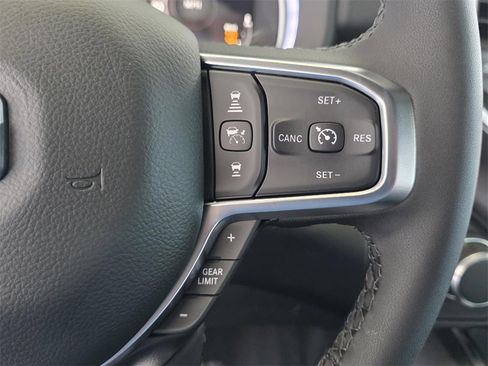 New 2026 RAM 1500 4x4 Crew Cab image 23