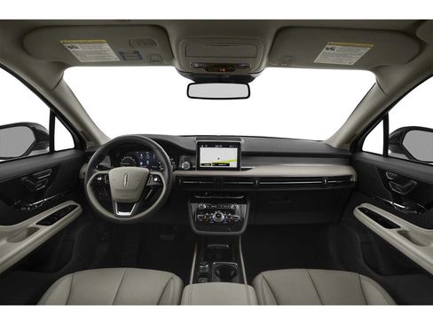 Used 2022 Lincoln Corsair AWD w/ Premium Package image 5