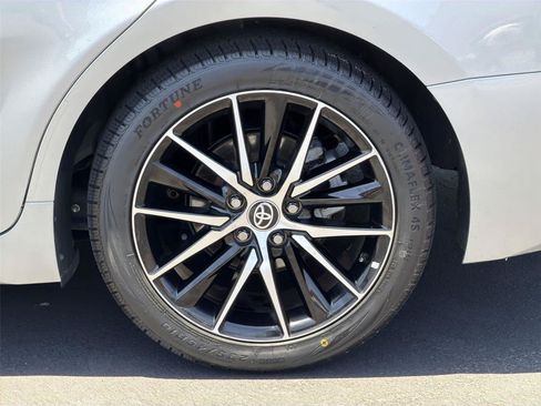 Used 2023 Toyota Camry SE w/ Convenience Package FWD image 11