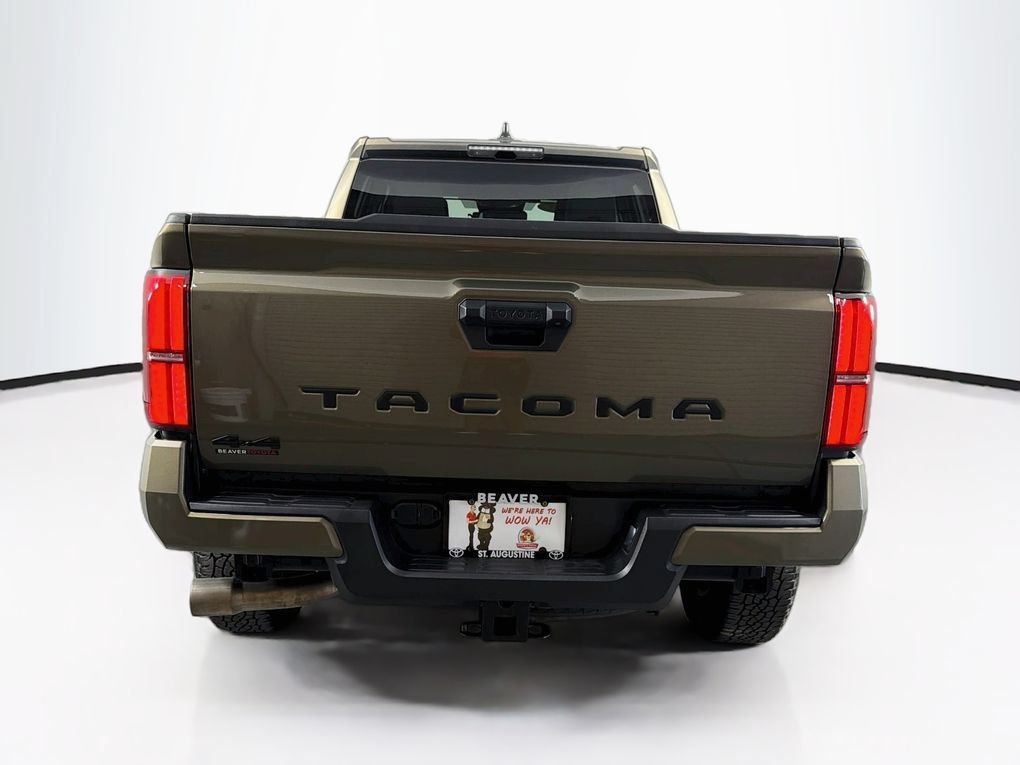 Used 2025 Toyota Tacoma TRD Off-Road AWD/4WD image 8