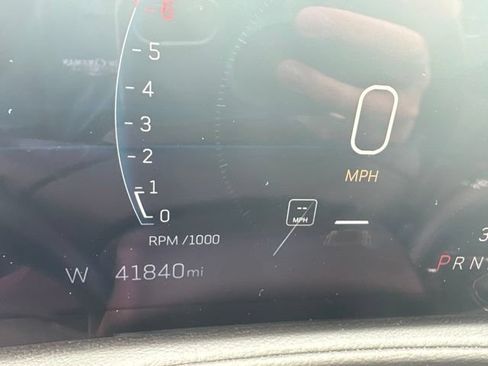 Certified 2025 Cadillac XT4 Premium Luxury AWD/4WD image 9