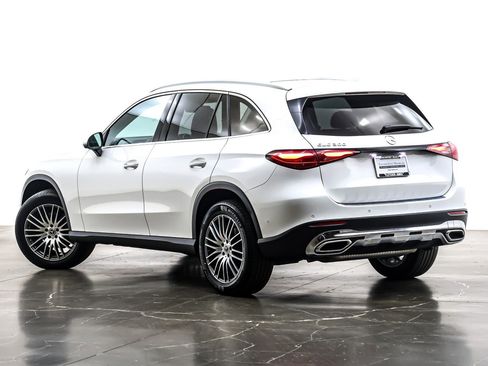 Used 2023 Mercedes-Benz GLC 300 w/ Exclusive Trim Package image 12