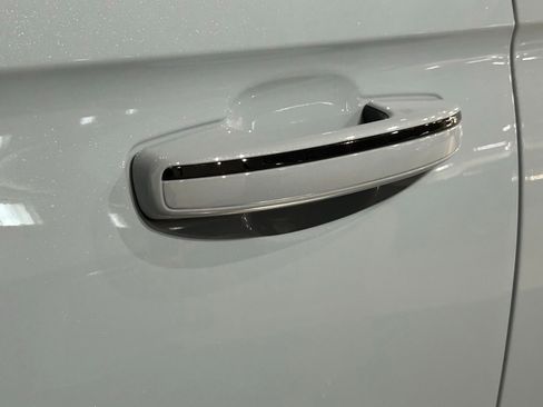 New 2026 Lincoln Navigator L Reserve AWD/4WD image 21