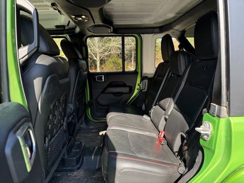 Used 2019 Jeep Wrangler Unlimited Rubicon w/ Cold Weather Group image 25