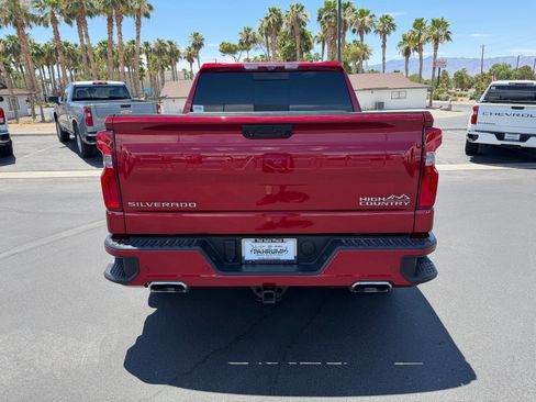 Used 2023 Chevrolet Silverado 1500 High Country w/ High Country Premium Package AWD/4WD image 4