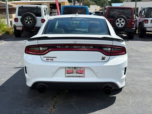 Used 2021 Dodge Charger Scat Pack w/ Driver Convenience Group RWD image 5
