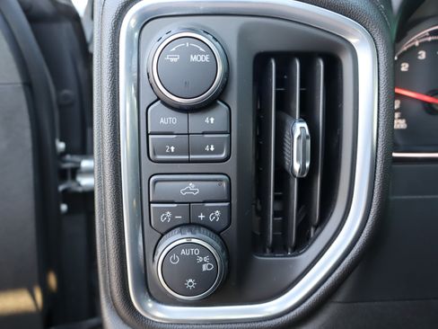 Used 2021 Chevrolet Silverado 1500 LT AWD/4WD image 21