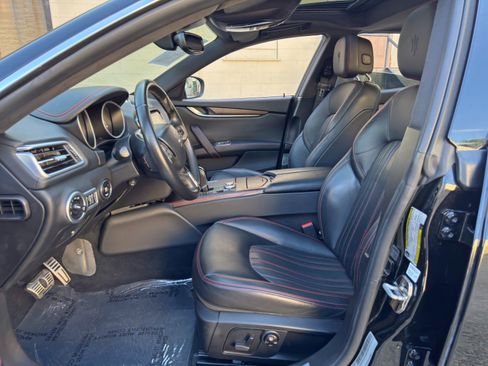 Used 2017 Maserati Ghibli w/ Luxury Package RWD image 15