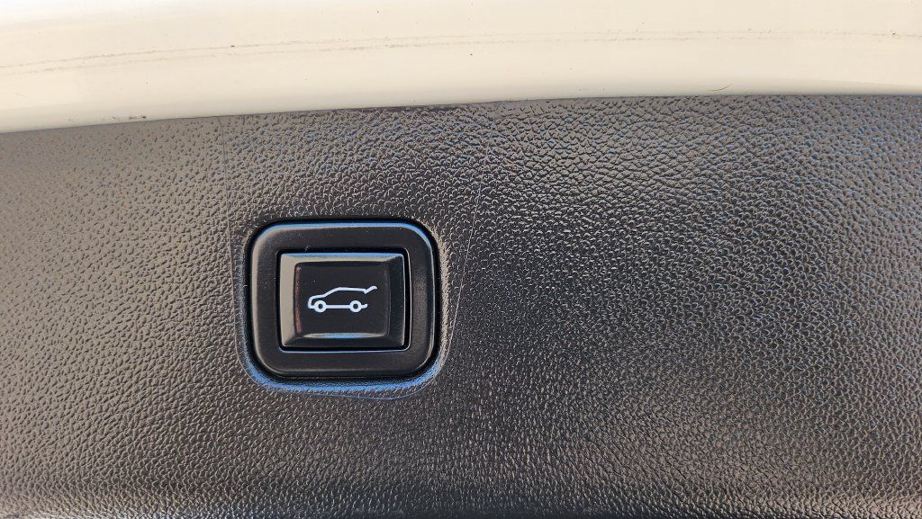 Used 2022 Chevrolet Blazer LT w/ Redline Edition FWD image 16