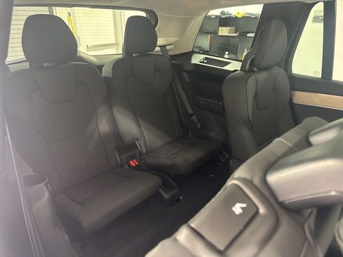 New 2026 Volvo XC90 T8 Plus w/ Protection Package Premier AWD/4WD image 26