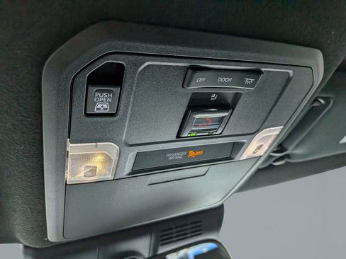 Used 2025 Toyota 4Runner SR5 image 23