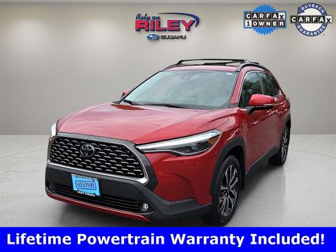 Used 2022 Toyota Corolla Cross XLE image 1