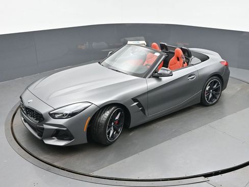 Used 2024 BMW Z4 M40i w/ Premium Package image 30