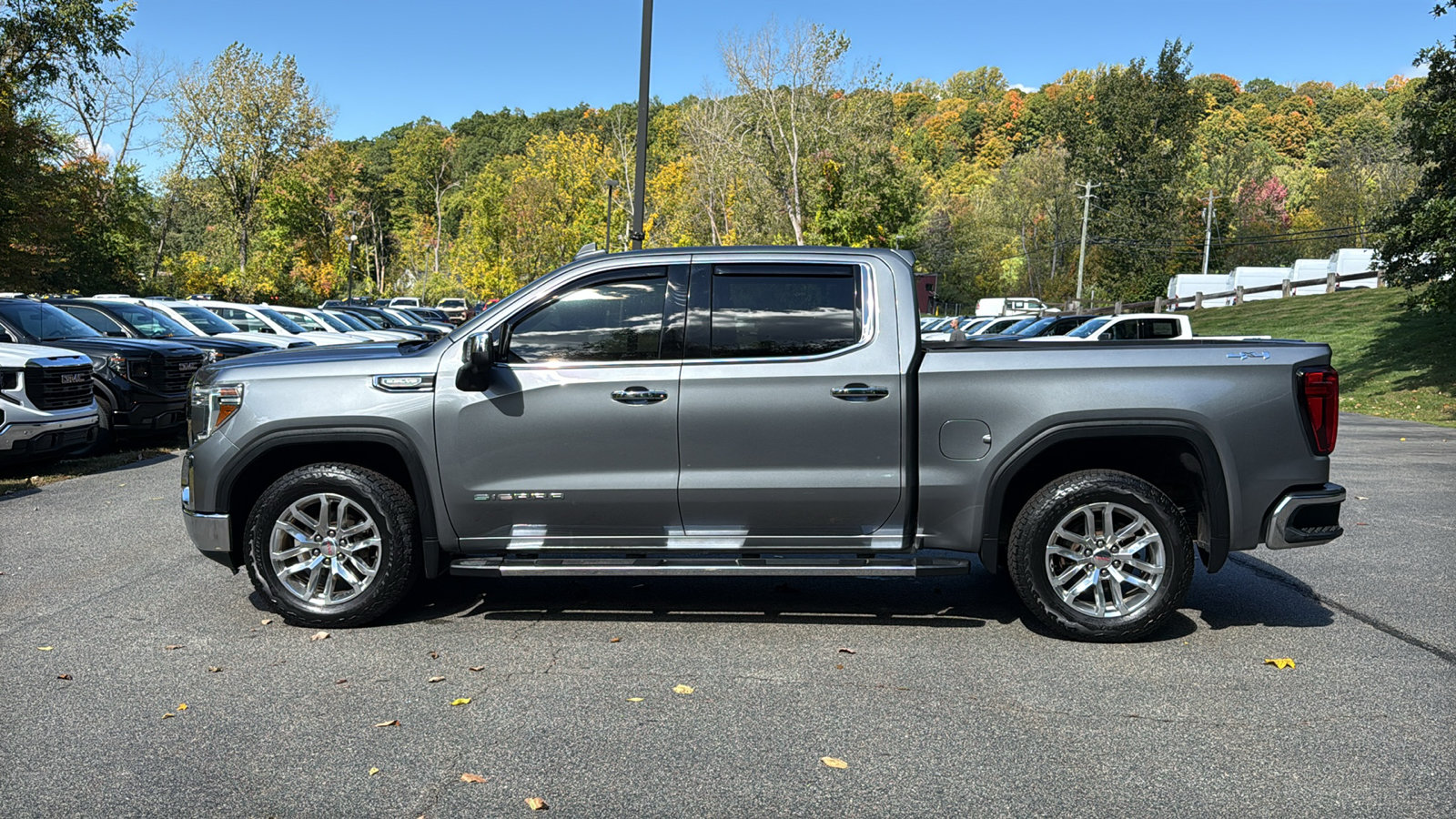 Used 2021 GMC Sierra 1500 SLT w/ SLT Premium Package AWD/4WD image 4