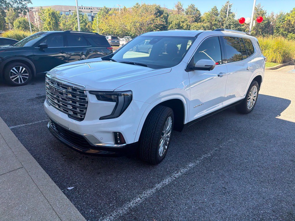 Used 2026 GMC Acadia Denali w/ Super Cruise Package FWD image 2