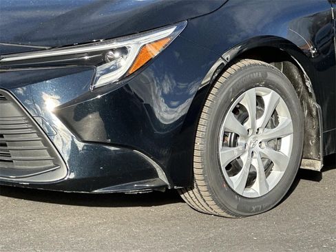 Used 2024 Toyota Corolla LE image 8
