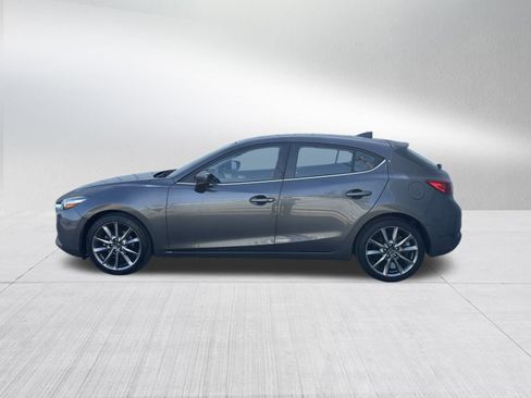 Used 2018 MAZDA MAZDA3 Touring image 4