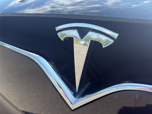 Used 2016 Tesla Model X 90D AWD/4WD image 28