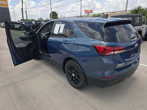 Used 2024 Chevrolet Equinox LS w/ LS Convenience Package FWD image 2
