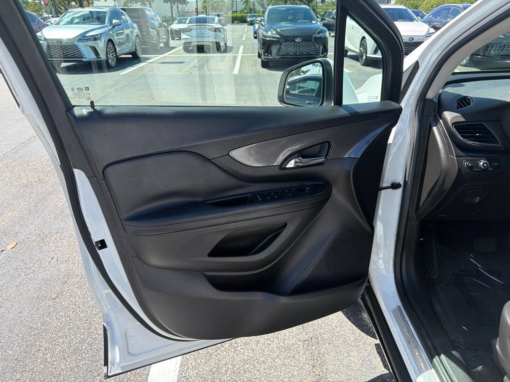 Used 2018 Buick Encore Preferred w/ Experience Buick Package AWD/4WD image 11