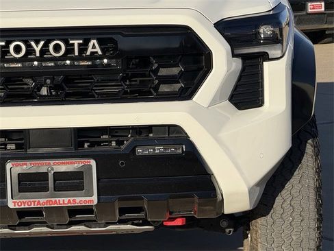 Used 2025 Toyota Tacoma TRD Pro image 8