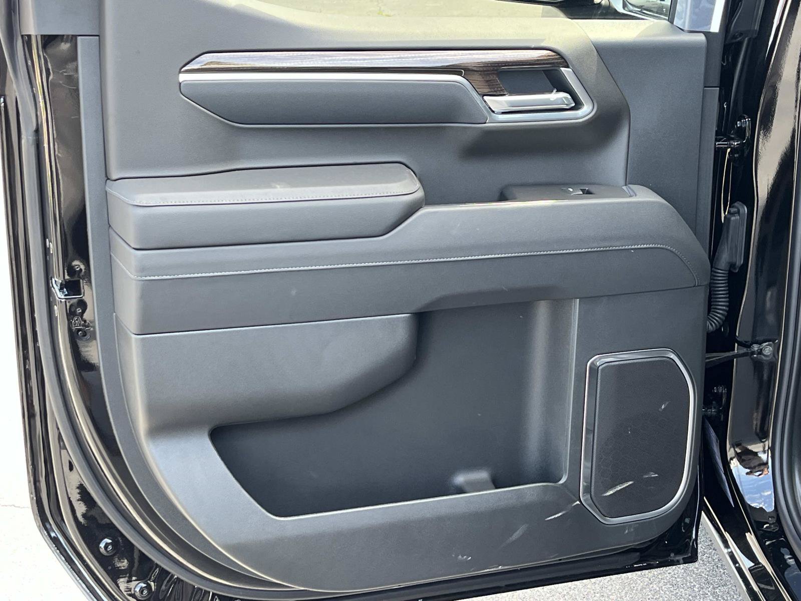 New 2026 Chevrolet Silverado 1500 RST w/ Z71 Off-Road Package AWD/4WD image 18