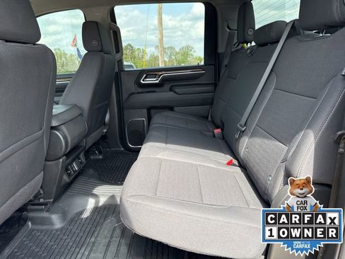 Used 2025 Chevrolet Silverado 2500 LT image 11