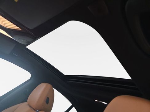 Used 2022 BMW 330i w/ Driving Assistance Package image 29