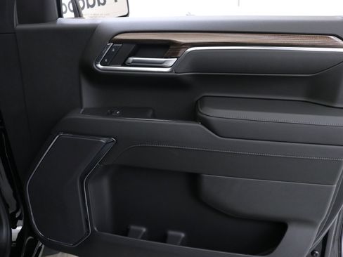 Used 2024 Chevrolet Silverado 1500 LT image 32