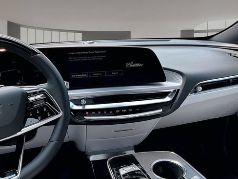 New 2026 Cadillac Lyriq Sport w/ LPO, Floor Liner Package AWD/4WD image 7