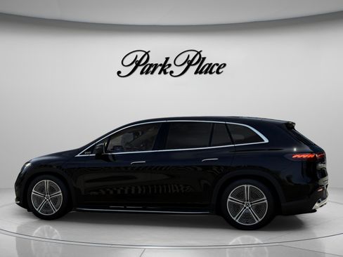 Used 2023 Mercedes-Benz EQS 450+ SUV image 9