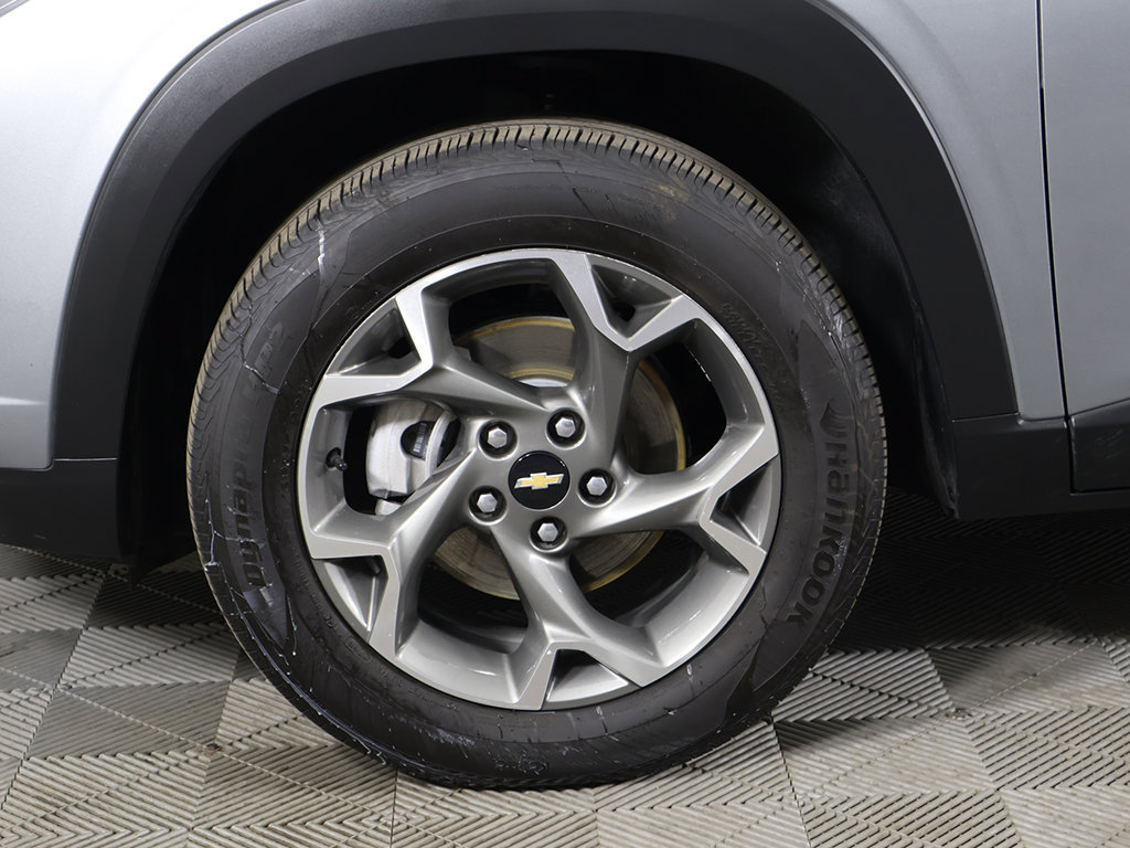 Used 2026 Chevrolet Trax LT w/ Driver Confidence Package FWD image 21