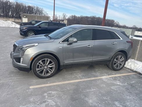 Certified 2025 Cadillac XT5 Premium Luxury image 2