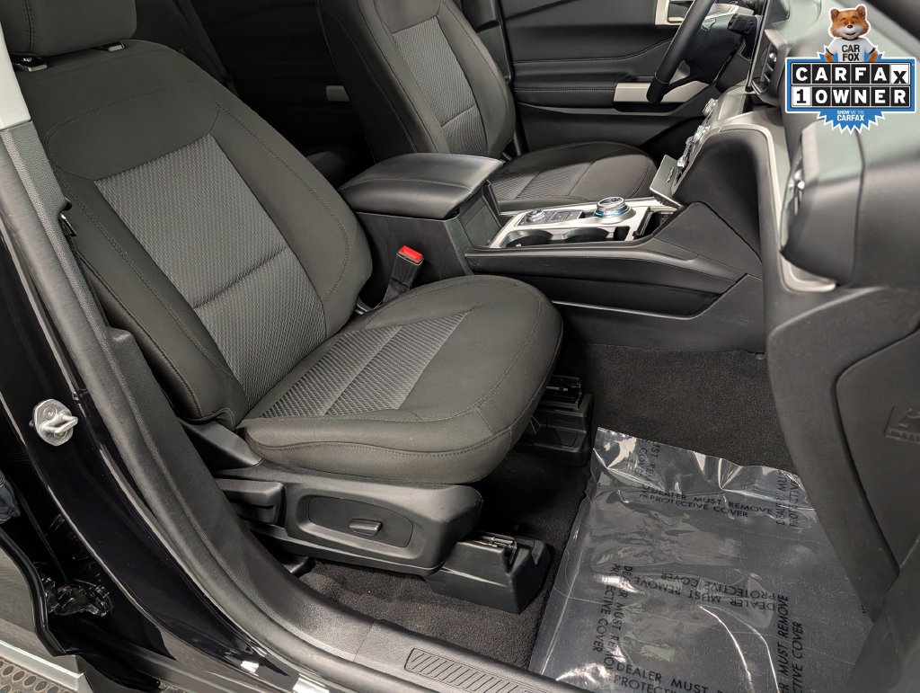 Used 2023 Ford Explorer XLT AWD/4WD image 35