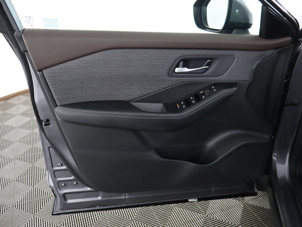 Used 2023 Nissan Rogue SV AWD/4WD image 20