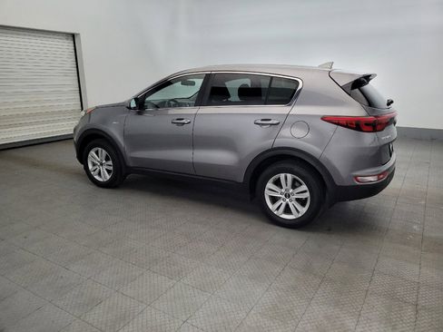 Used 2019 Kia Sportage LX image 3